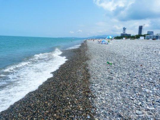 Apartment On Khimshiashvili 11A Batumi Eksteriør billede