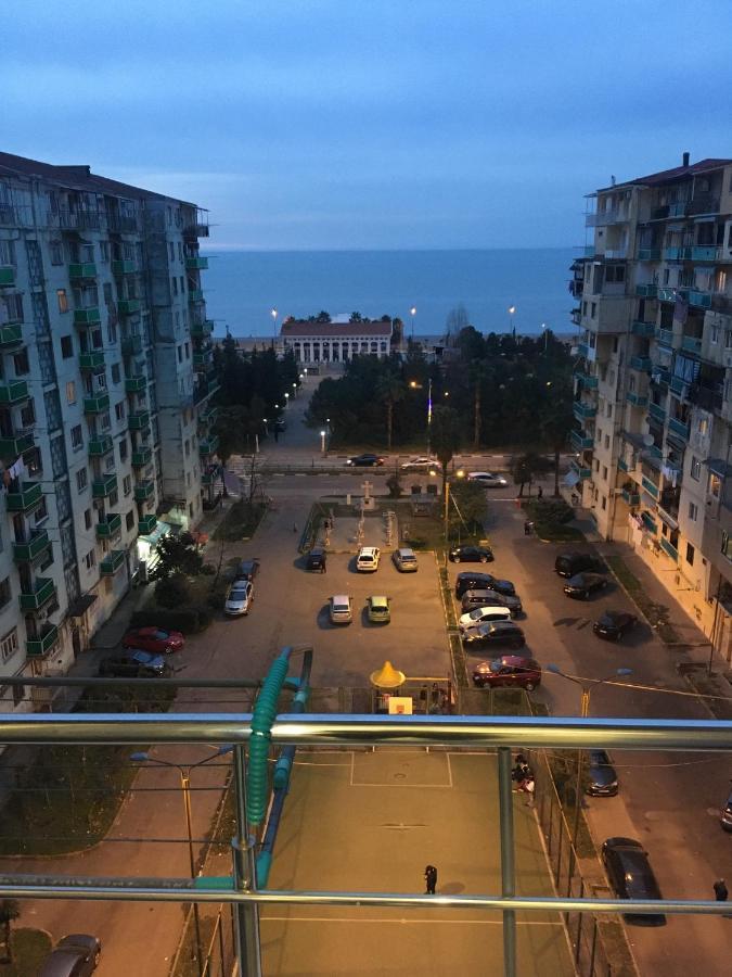 Apartment On Khimshiashvili 11A Batumi Eksteriør billede